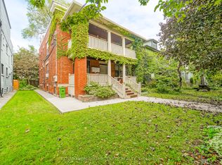 8 Thorncliffe Ave #6, Toronto, ON M4K 1V5