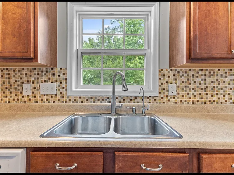 1408 Burford Ct — Photo 7