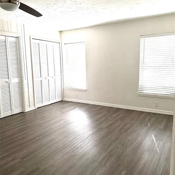 2419 Wells Ave — Photo 20