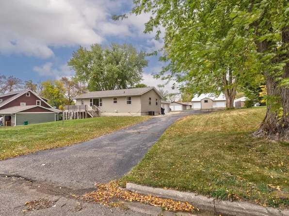 103 Water St, Russell, MN 56169