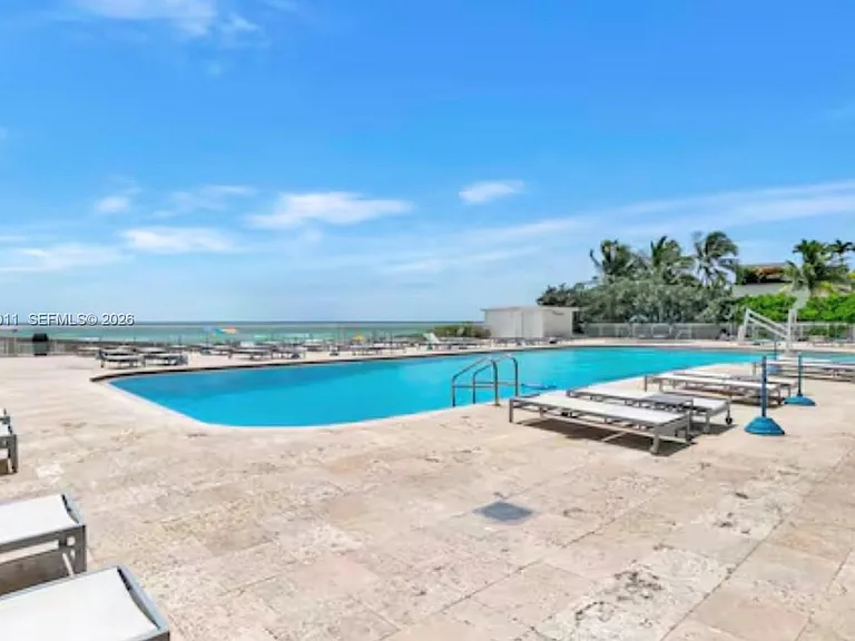 19201 Collins Ave #440 — Photo 10