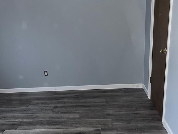 4th image of 1136 Kensington Dr