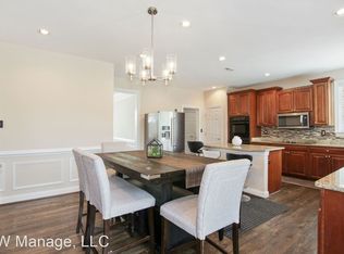 9102 Charlie Farm Ct, Gaithersburg, MD 20882
