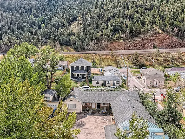 2545 Miner St — Photo 3