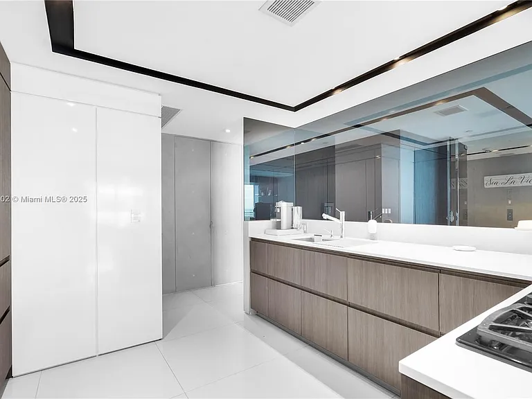 3535 S Ocean Dr #2104 — Photo 44