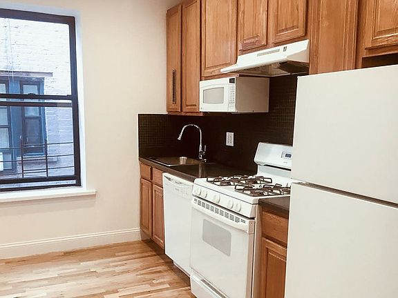 4th image of 654 W 161st St APT 5A