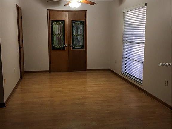 3rd image of 4409 Selkirk Ln W