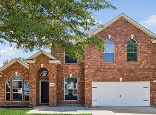 1420 Meadowlakes Dr, Azle, TX 76020