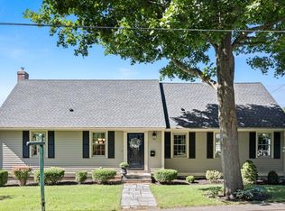 92 Hartshorn St, Reading, MA 01867