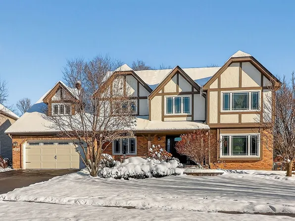 2276 Kaskaskia Ct, Naperville, IL 60565