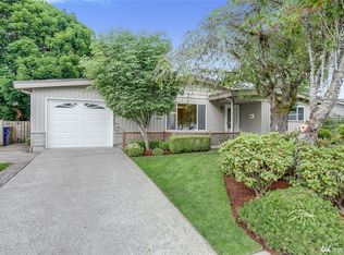 3635 NE 10th Ln, Renton, WA 98056