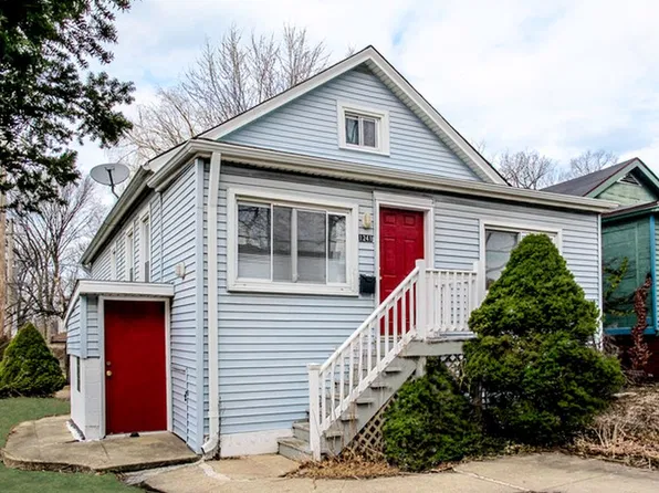 1241 Leon Pl, Evanston, IL 60201