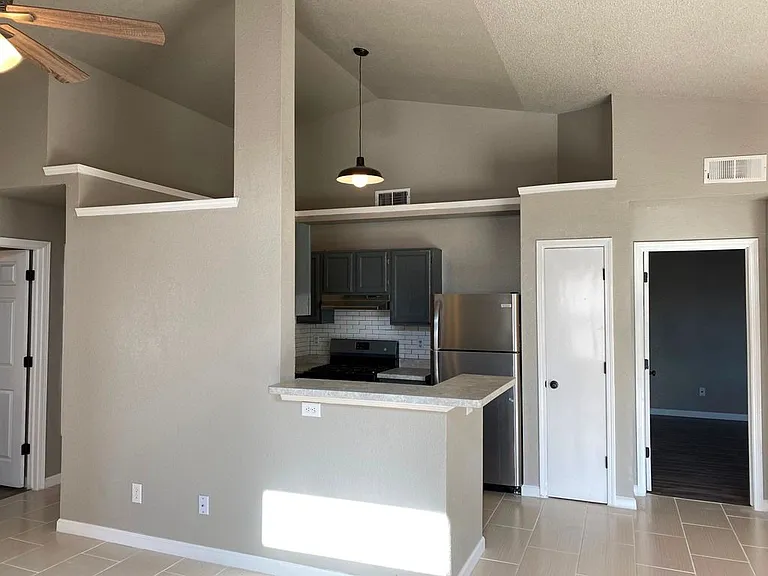 2914 Royal Knoll Dr — Photo 8