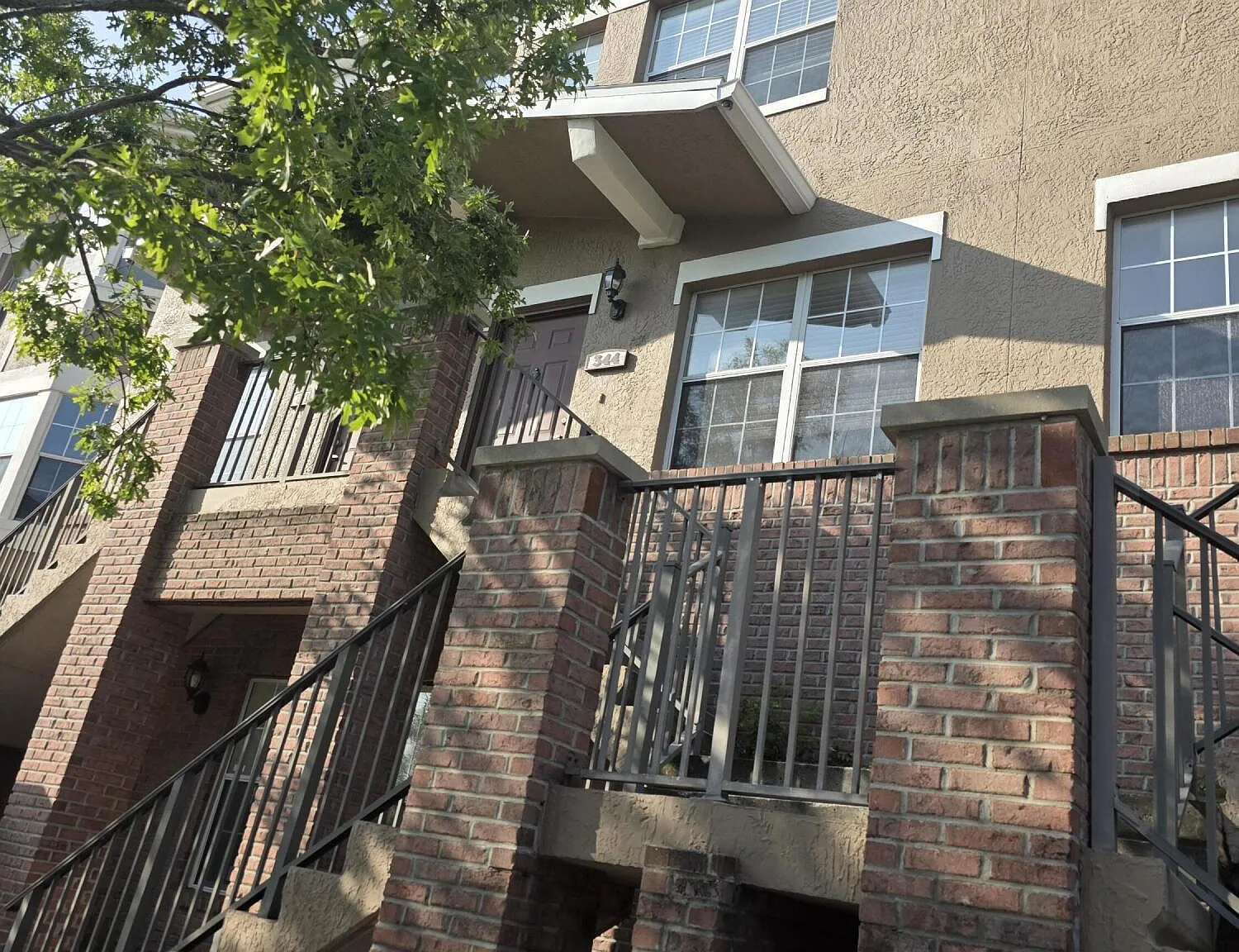 2 bed, 4.0 bath, 1530 sqft, $1,850 — Photo 2