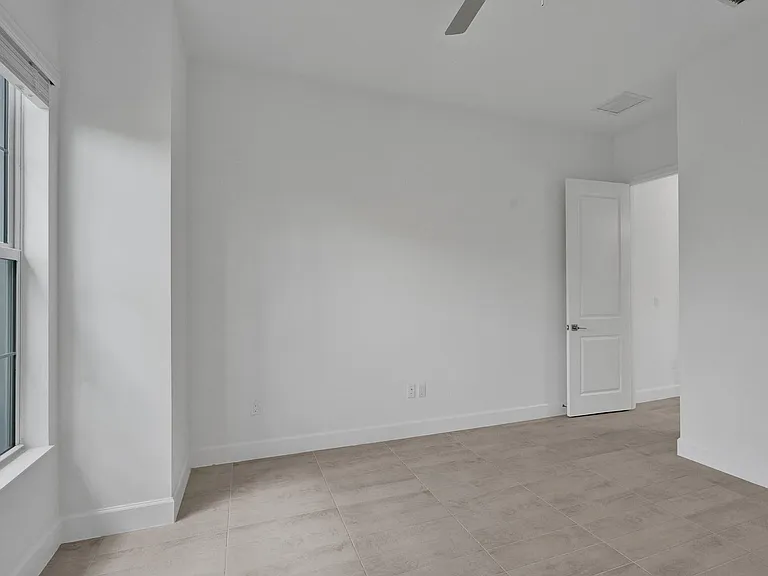 5194 Macoon Way — Photo 10