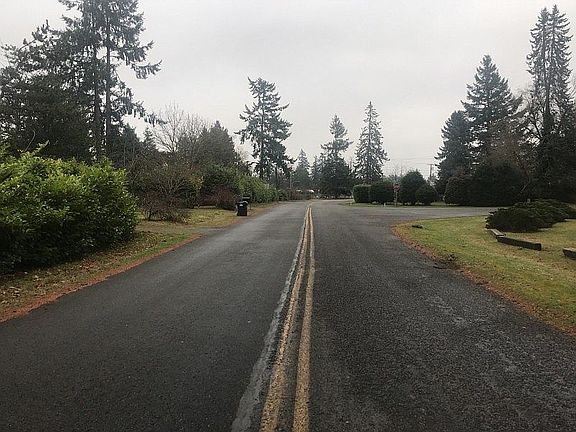 5th image of 5819 Hillcrest Dr SW