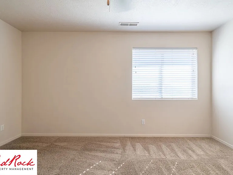 Fourplex - 620 W Evans Ridge — Photo 86