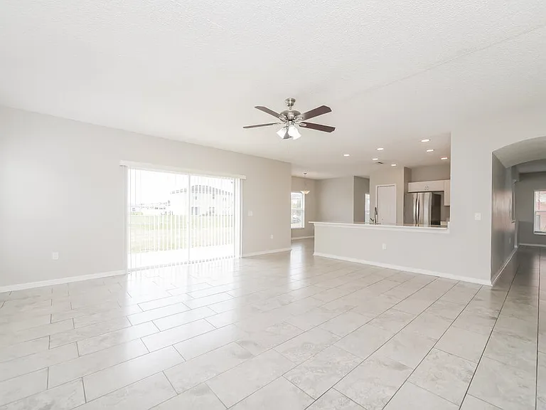 230 Beckenham Dr — Photo 10