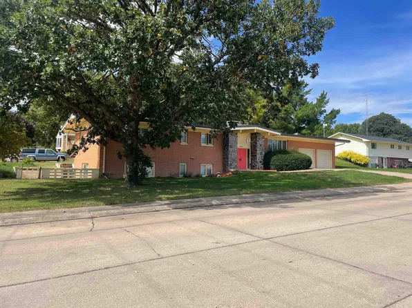 2008 G Ave, Gothenburg, NE 69138