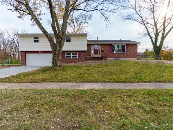 4710 Seville Dr, Englewood, OH 45322