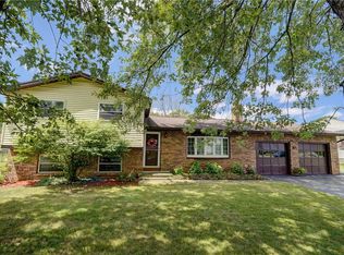 17 Mountbatten St, Rochester, NY 14623