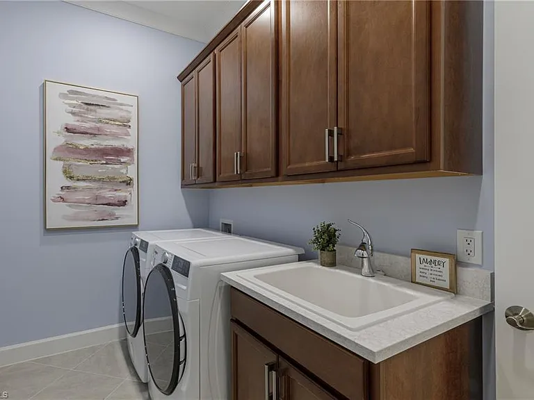 8912 Calypso Ct — Photo 23