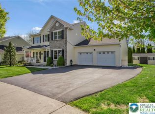 2188 Eagles Landing Dr, Nazareth, PA 18064