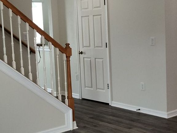 2nd image of 1105 Windton Oak Dr