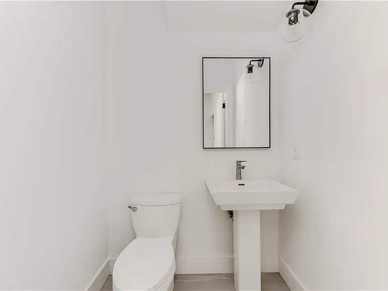 4800 Vinson Dr #B — Photo 28
