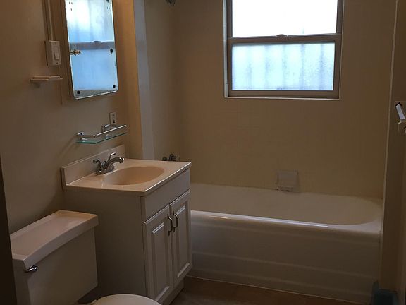 5th image of 223 Granada Ave