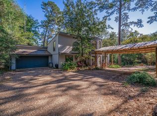 534 Greenbriar Trl, Holly Lake Ranch, TX 75765