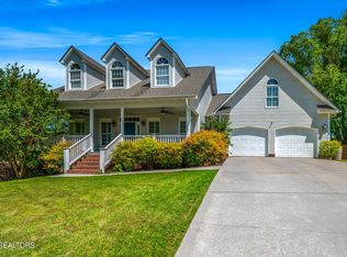 706 Mize Farm Ct, Maryville, TN 37803
