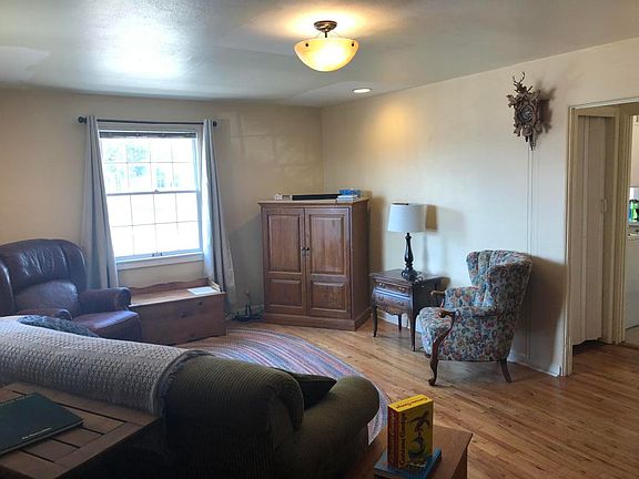 5th image of 695 1st Avenue West N