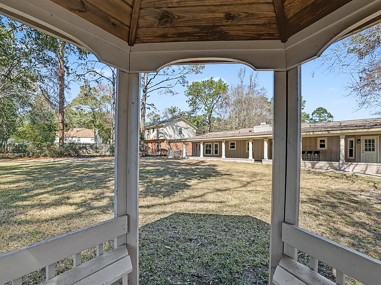 3231 N Shannon Lakes Dr — Photo 43