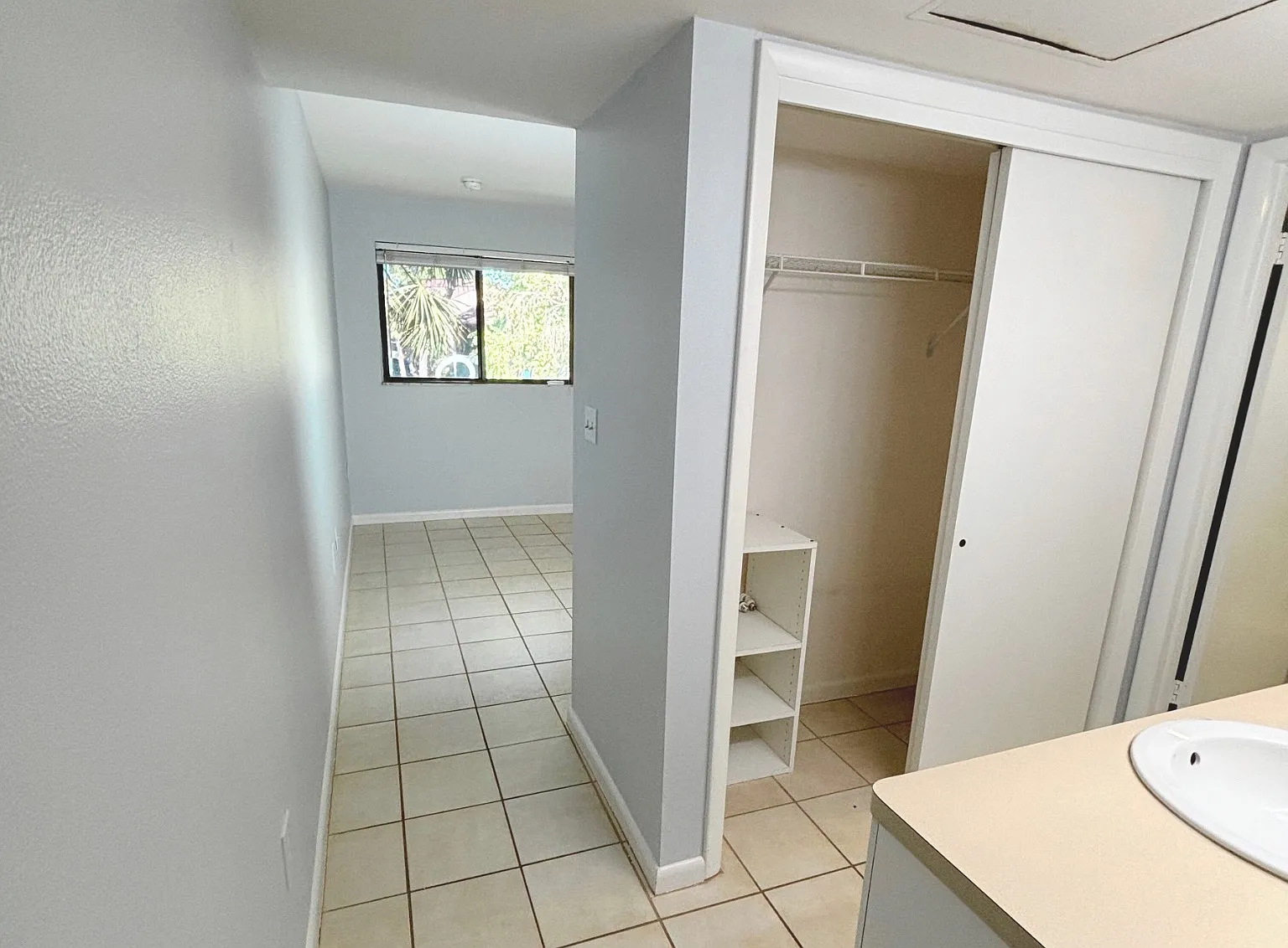 2 bed, 975 sqft, $1,799 — Photo 3