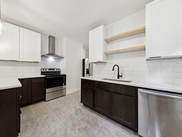 3322 Penn Ave N #2 — Photo 13