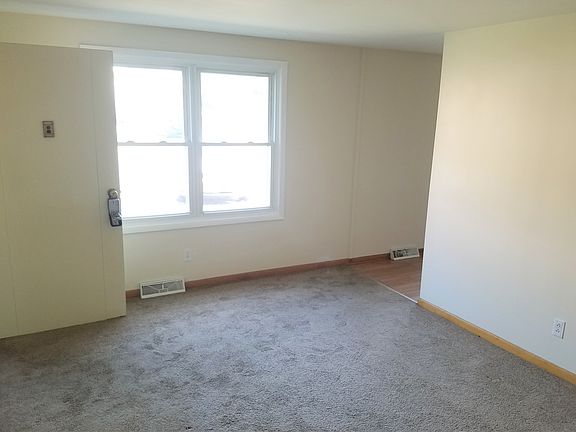 4th image of 50 School St APT 17