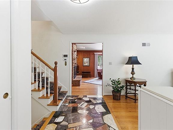 5th image of 9717 Cherokee Ln