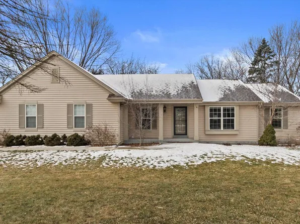 5791 South Kurtz ROAD, Hales Corners, WI 53130