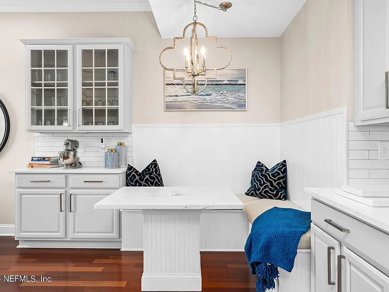 400 E Bay St #2206 — Photo 32