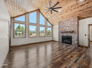 2730 Church Ln, Overgaard, AZ 85933