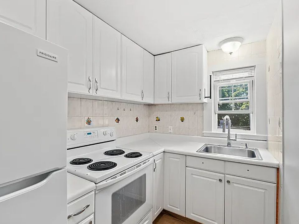 1st image of 22 Revere St