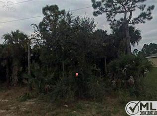 918 Avery St E, Lehigh Acres, FL 33974