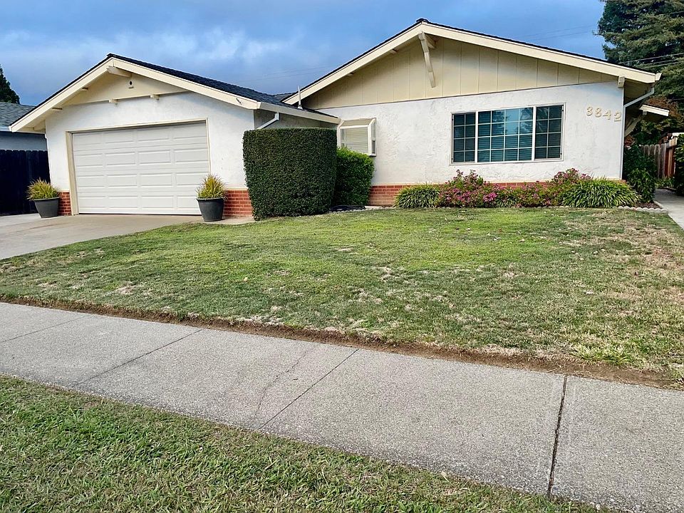 1st image of 3842 Yosemite St