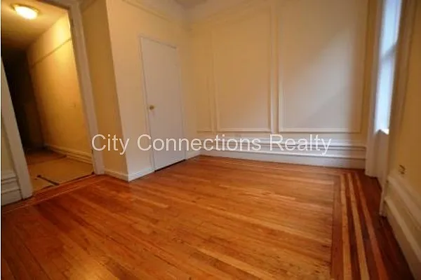 Rented by City Connections Realty | media 11