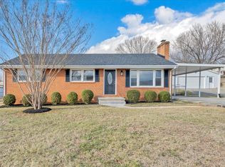 37 Springview Ct, Troutville, VA 24175