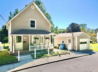 9 Daniel St, Norwich, CT 06360