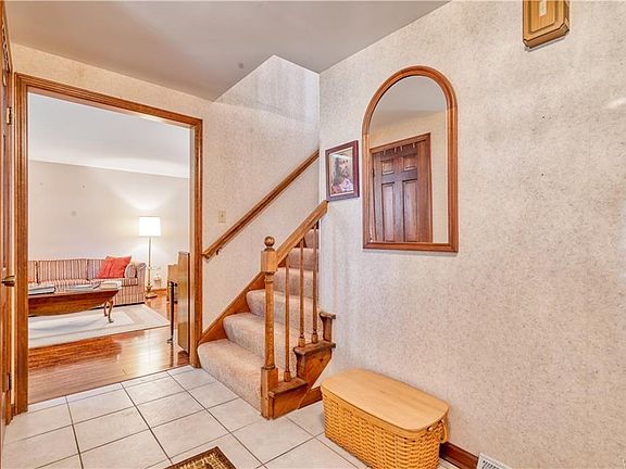 5th image of 9041 Orchid Ledge