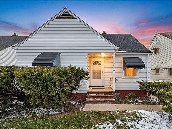 2nd image of 21601 Gardenview Dr