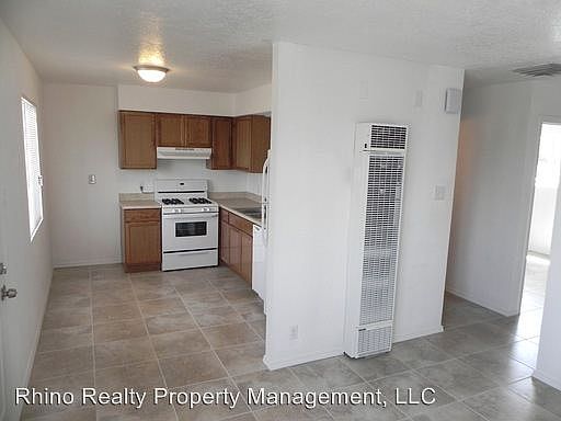 5th image of 229 Hanosh Ct SE #4